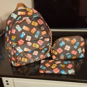 Michael Kors Backpack and Cosmetic Luggage Tag Design